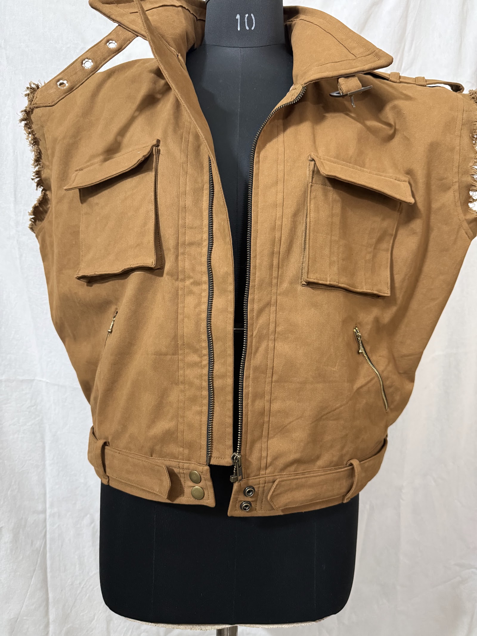 Half jacket angle Drive photo