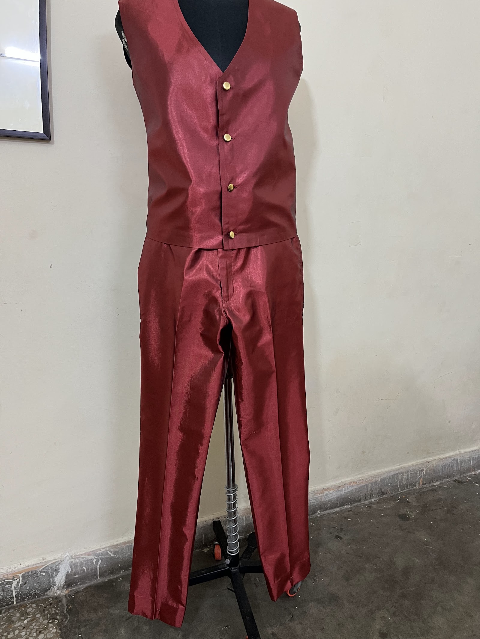 Red waistcoat Drive photo