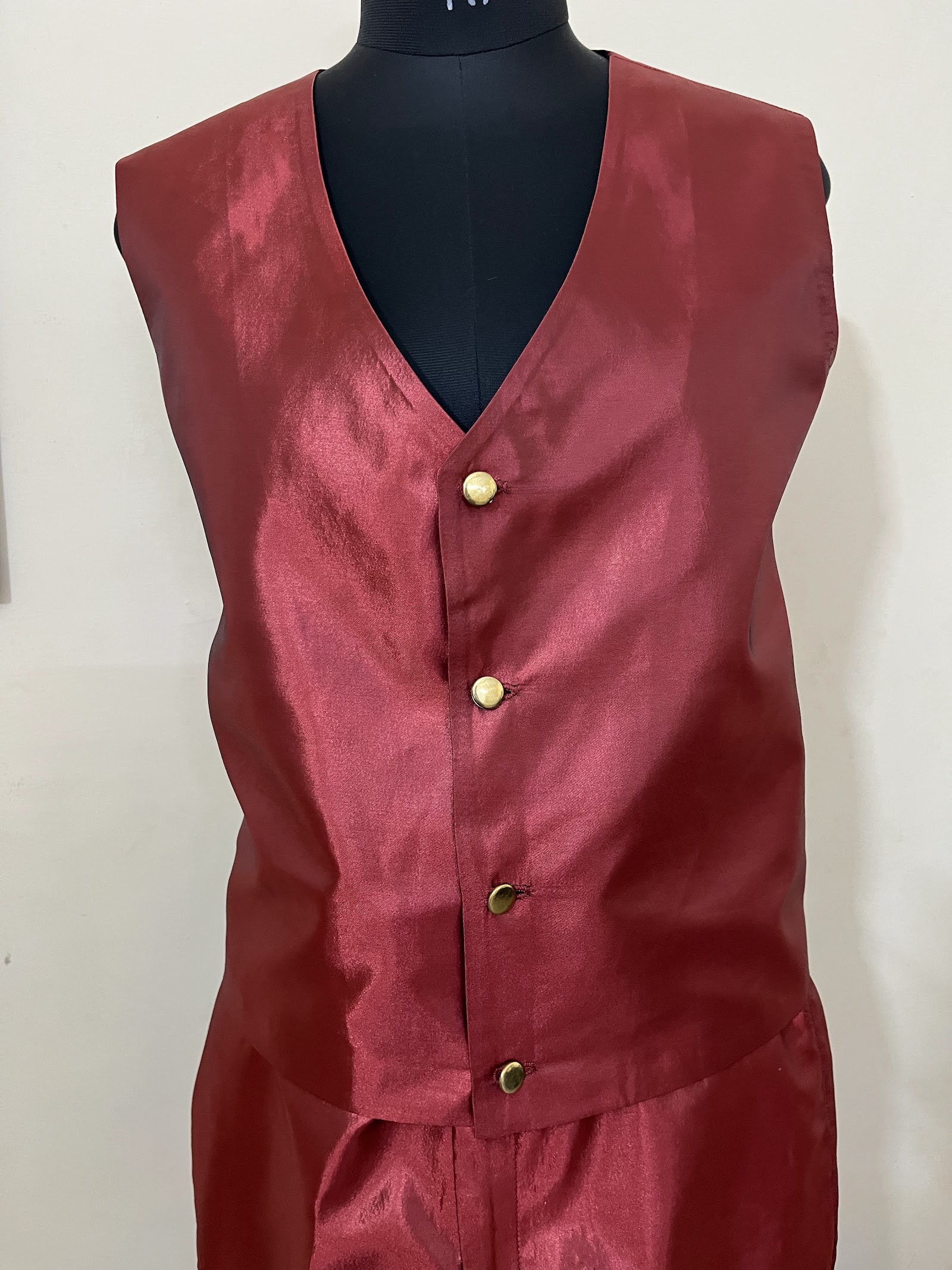 Red waistcoat closeup Drive photo